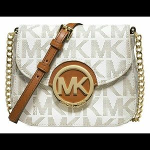 Michael kors crossbody